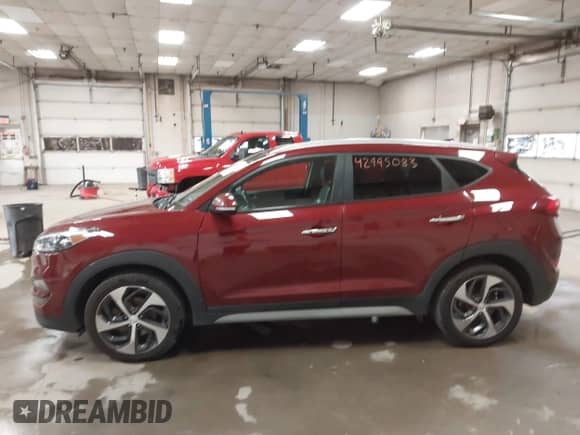 2018 Hyundai Tucson Value с VIN KM8J3CA27JU820675, выставлен на аукционе IAAI как лот 42995083 с пробегом 97 090 миль миль и . История ставок и продаж доступна на DreamBid. Изображение 14.