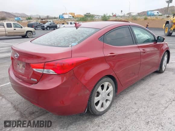 2013 Hyundai Elantra GLS z VIN KMHDH4AE8DU528388, wystawiony jako IAAI lot #43314142 z przebiegiem 107 193 mil mil oraz . Historia ofert i sprzedaży dostępna na DreamBid. Obrazek 4.