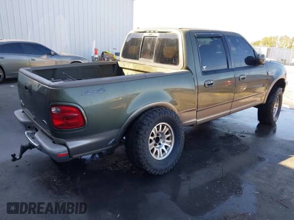 2002 Ford F-150 XLT с VIN 1FTRW08L42KE05595, выставлен на аукционе IAAI как лот 41486251 с пробегом Не указан миль и . История ставок и продаж доступна на DreamBid. Изображение 4.