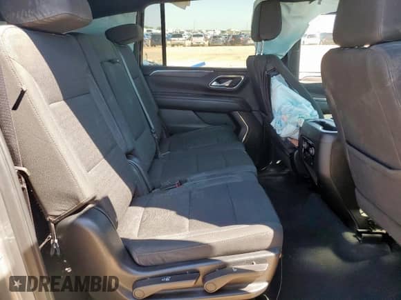 2023 Chevrolet Suburban LS с VIN 1GNSCBKD0PR230288, выставлен на аукционе Copart как лот 63496285 с пробегом 81 080 миль миль и Списание • Salvage title. История ставок и продаж доступна на DreamBid. Изображение 11.