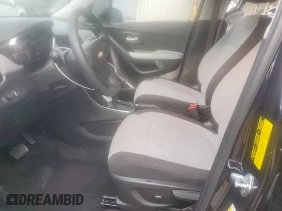 2022 Chevrolet Trax LS с VIN KL7CJKSM9NB536234, выставлен на аукционе Copart как лот 65000195 с пробегом 50 307 миль миль и Чистый • Clean title. История ставок и продаж доступна на DreamBid. Изображение 7.