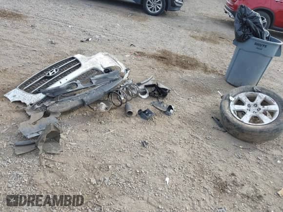 2009 Hyundai Santa Fe SE z VIN 5NMSH73E59H230115, wystawiony jako IAAI lot #41997711 z przebiegiem 143 068 mil mil oraz . Historia ofert i sprzedaży dostępna na DreamBid. Obrazek 12.