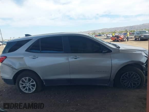 2020 Chevrolet Equinox LS с VIN 3GNAXHEVXLS697961, выставлен на аукционе IAAI как лот 43001522 с пробегом 43 980 миль миль и . История ставок и продаж доступна на DreamBid. Изображение 13.