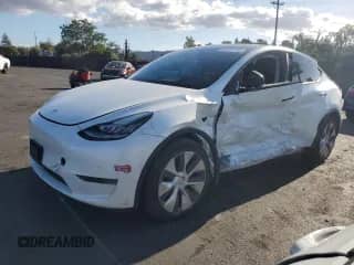 2020 Tesla Model Y Long Range с VIN 5YJYGDEE8LF035241, выставлен на аукционе Copart как лот 85201715 с пробегом 60 134 миль миль и Списание • Salvage title. История ставок и продаж доступна на DreamBid. Изображение 1.