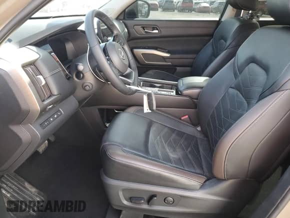 2023 Nissan Pathfinder Platinum with VIN 5N1DR3DH2PC219474, listed as a Copart auction lot 53171215 with 13,316 mi miles and Salvage title. Bid and sale history available at DreamBid. Image 7.