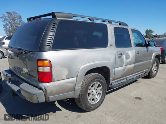 2002 Chevrolet Suburban LT with VIN 3GNFK16T02G323143, listed as a IAAI auction lot 42877304 with 185,494 mi miles and . Bid and sale history available at DreamBid. Image 4.
