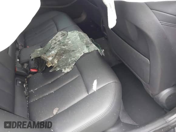 2019 BMW 5 Series 530i xDrive with VIN WBAJA7C57KG911564, listed as a IAAI auction lot 42675511 with 67,014 mi miles and . Bid and sale history available at DreamBid. Image 8.