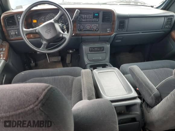 2000 Chevrolet Silverado 2500 LS с VIN 1GCGK29U5YE340513, выставлен на аукционе Copart как лот 71819774 с пробегом 71 990 миль миль и Списание • Salvage title. История ставок и продаж доступна на DreamBid. Изображение 8.