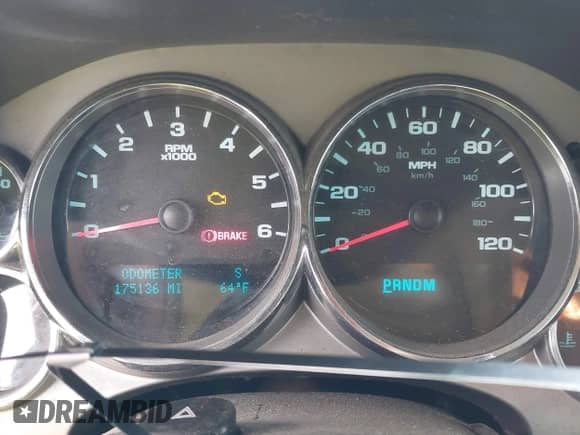 2011 Chevrolet Silverado 1500 LT with VIN 3GCPKSE36BG142049, listed as a IAAI auction lot 43304595 with 175,136 mi miles and . Bid and sale history available at DreamBid. Image 7.