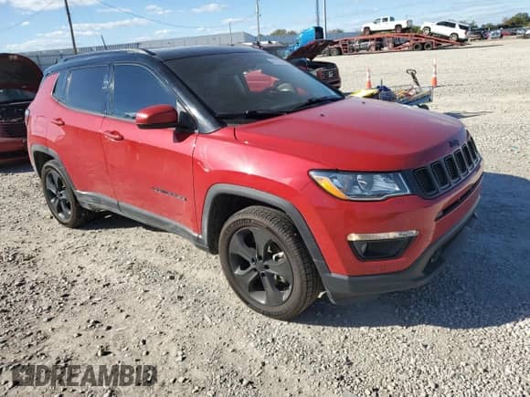 2021 Jeep Compass Altitude with VIN 3C4NJDBB7MT533688, listed as a Copart auction lot 86107915 with 70,146 mi miles and Salvage title. Bid and sale history available at DreamBid. Image 4.