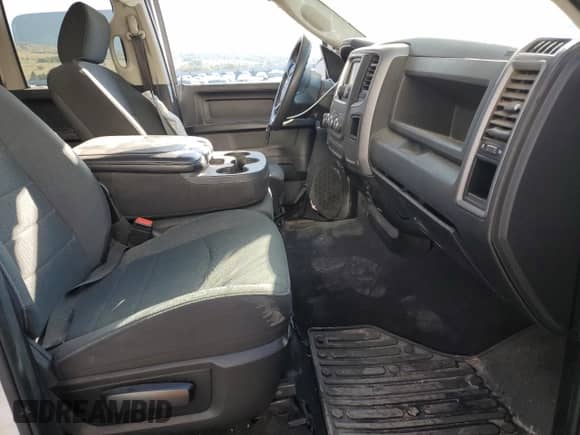 2022 Ram 1500 Tradesman z VIN 1C6RR7FG5NS139568, wystawiony jako Copart lot #67300385 z przebiegiem 94 473 mil mil oraz Szkoda całkowita • Salvage title. Historia ofert i sprzedaży dostępna na DreamBid. Obrazek 7.