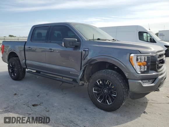 2023 Ford F-150 XL z VIN 1FTFW1ED4PFD07625, wystawiony jako Copart lot #81965615 z przebiegiem 74 827 mil mil oraz Szkoda całkowita • Salvage title. Historia ofert i sprzedaży dostępna na DreamBid. Obrazek 4.