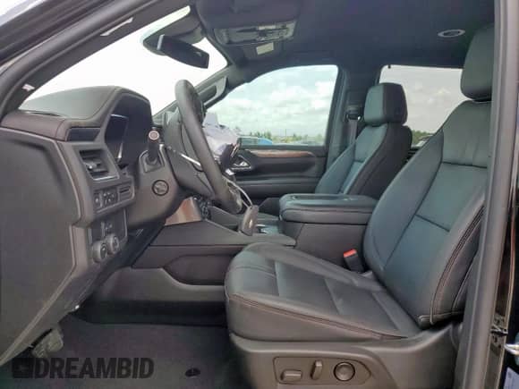 2023 Chevrolet Tahoe RST z VIN 1GNSCRKD5PR442970, wystawiony jako Copart lot #59671735 z przebiegiem 13 975 mil mil oraz Szkoda całkowita • Salvage title. Historia ofert i sprzedaży dostępna na DreamBid. Obrazek 7.