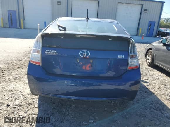 2010 Toyota Prius II with VIN JTDKN3DU5A5124505, listed as a Copart auction lot 70641735 with 111,457 mi miles and Clean title. Bid and sale history available at DreamBid. Image 6.
