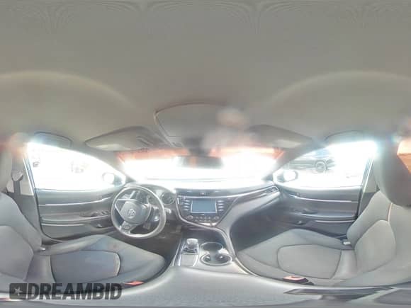 2020 Toyota Camry LE z VIN 4T1C11AK2LU306688, wystawiony jako Copart lot #82510505 z przebiegiem 104 108 mil mil oraz Szkoda całkowita • Salvage title. Historia ofert i sprzedaży dostępna na DreamBid. Obrazek 14.