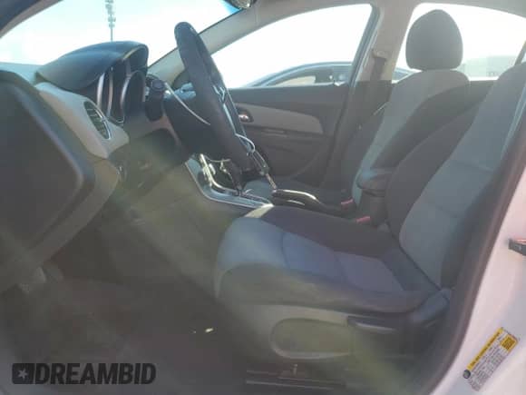 2014 Chevrolet Cruze LS with VIN 1G1PA5SHXE7304374, listed as a Copart auction lot 82681075 with 153,392 mi miles and Salvage title. Bid and sale history available at DreamBid. Image 7.