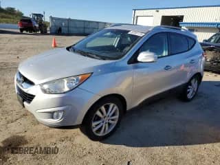 2012 Hyundai Tucson Limited с VIN KM8JUCAC2CU528456, выставлен на аукционе Copart как лот 82361175 с пробегом 132 595 миль миль и Чистый • Clean title. История ставок и продаж доступна на DreamBid. Изображение 1.