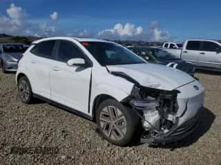 2022 Hyundai Kona SEL с VIN KM8K33AG4NU156101, выставлен на аукционе Copart как лот 82510015 с пробегом 99 028 миль миль и Списание • Salvage title. История ставок и продаж доступна на DreamBid. Изображение 4.