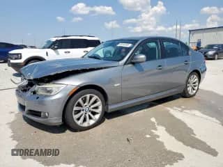 2011 BMW 3 Series 328i xDrive с VIN WBAPK5G53BNN29792, выставлен на аукционе Copart как лот 69294935 с пробегом 91 171 миль миль и Списание • Salvage title. История ставок и продаж доступна на DreamBid. Изображение 1.
