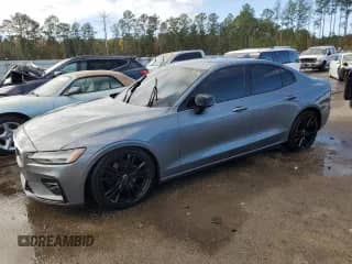 2019 Volvo S60 R-Design с VIN 7JR102FM6KG007217, выставлен на аукционе Copart как лот 84107744 с пробегом Не указан миль и Списание • Salvage title. История ставок и продаж доступна на DreamBid. Изображение 1.