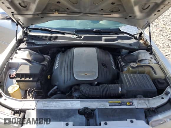 2006 Chrysler 300 C with VIN 2C3LK63H46H164937, listed as a Copart auction lot 69177095 with 179,201 mi miles and Non repairable. Bid and sale history available at DreamBid. Image 11.