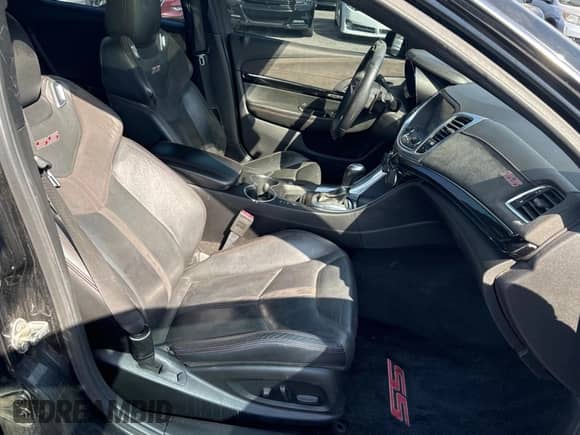 2014 Chevrolet SS с VIN 6G3F15RW9EL926580, выставлен на аукционе Copart как лот 76521434 с пробегом 163 658 миль миль и Чистый • Clean title. История ставок и продаж доступна на DreamBid. Изображение 5.