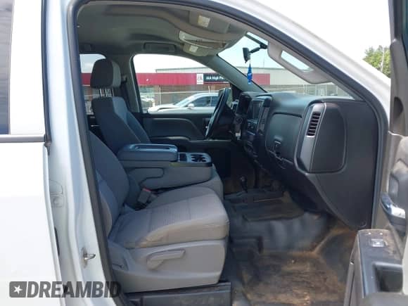 2018 Chevrolet Silverado 1500 Work Truck с VIN 1GCVKNEC8JZ346472, выставлен на аукционе IAAI как лот 42733256 с пробегом 149 011 миль миль и . История ставок и продаж доступна на DreamBid. Изображение 5.