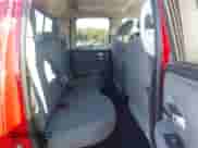 2018 Ram 1500 Big Horn z VIN 1C6RR7GG7JS319627, wystawiony jako IAAI lot #43441226 z przebiegiem 200 425 mil mil oraz . Historia ofert i sprzedaży dostępna na DreamBid. Obrazek 8.