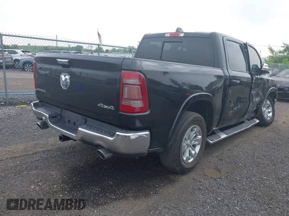 2021 Ram 1500 Laramie z VIN 1C6SRFJT1MN774221, wystawiony jako IAAI lot #42505708 z przebiegiem 48 645 mil mil oraz . Historia ofert i sprzedaży dostępna na DreamBid. Obrazek 4.