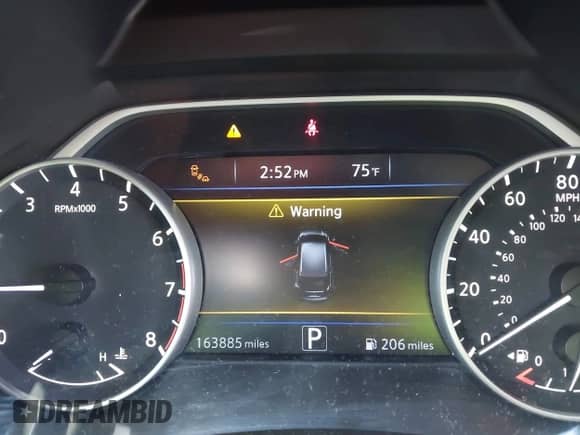 2016 Nissan Murano Platinum z VIN 5N1AZ2MG9GN118893, wystawiony jako IAAI lot #41995951 z przebiegiem 163 885 mil mil oraz . Historia ofert i sprzedaży dostępna na DreamBid. Obrazek 7.