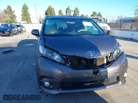 2011 Toyota Sienna SE with VIN 5TDXK3DC5BS064260, listed as a IAAI auction lot 41616160 with 98,505 mi miles and . Bid and sale history available at DreamBid. Image 13.