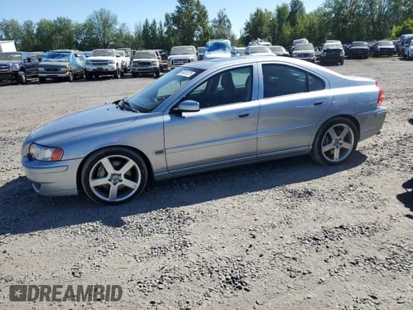 2006 Volvo S60 2.5L Turbo R с VIN YV1RH527662545876, выставлен на аукционе Copart как лот 65051575 с пробегом 120 115 миль миль и Списание • Salvage title. История ставок и продаж доступна на DreamBid. Изображение 1.