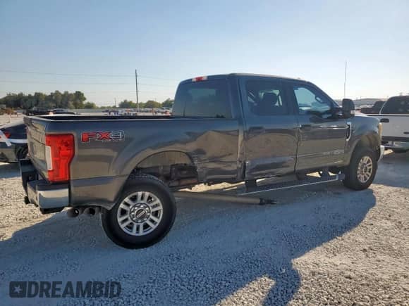2017 Ford F-250 Lariat с VIN 1FT7W2BT6HED31227, выставлен на аукционе Copart как лот 86304345 с пробегом 122 318 миль миль и Списание • Salvage title. История ставок и продаж доступна на DreamBid. Изображение 3.