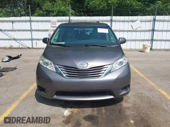 2016 Toyota Sienna LE AAS with VIN 5TDKK3DC3GS744448, listed as a IAAI auction lot 42735781 with 167,561 mi miles and . Bid and sale history available at DreamBid. Image 12.