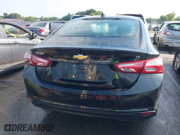 2022 Chevrolet Malibu LT z VIN 1G1ZD5ST9NF131912, wystawiony jako IAAI lot #43010172 z przebiegiem 91 495 mil mil oraz . Historia ofert i sprzedaży dostępna na DreamBid. Obrazek 16.