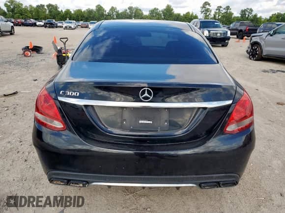 2015 Mercedes-Benz C 300 z VIN 55SWF4JB2FU056000, wystawiony jako Copart lot #68462335 z przebiegiem 91 402 mil mil oraz Szkoda całkowita • Salvage title. Historia ofert i sprzedaży dostępna na DreamBid. Obrazek 6.