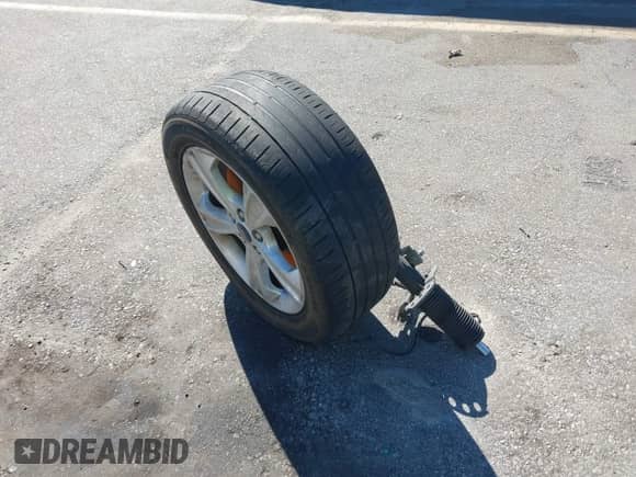 2014 Ford Escape SE с VIN 1FMCU0G9XEUB39019, выставлен на аукционе IAAI как лот 43456412 с пробегом 189 563 миль миль и . История ставок и продаж доступна на DreamBid. Изображение 12.