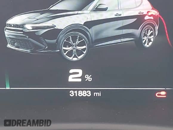 2024 Dodge Hornet R/T z VIN ZACPDFCW9R3A33499, wystawiony jako IAAI lot #41876780 z przebiegiem 31 883 mil mil oraz . Historia ofert i sprzedaży dostępna na DreamBid. Obrazek 14.