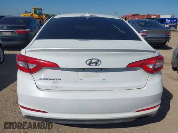 2017 Hyundai Sonata 2.4L with VIN 5NPE24AF6HH498150, listed as a IAAI auction lot 42221647 with 124,250 mi miles and . Bid and sale history available at DreamBid. Image 15.