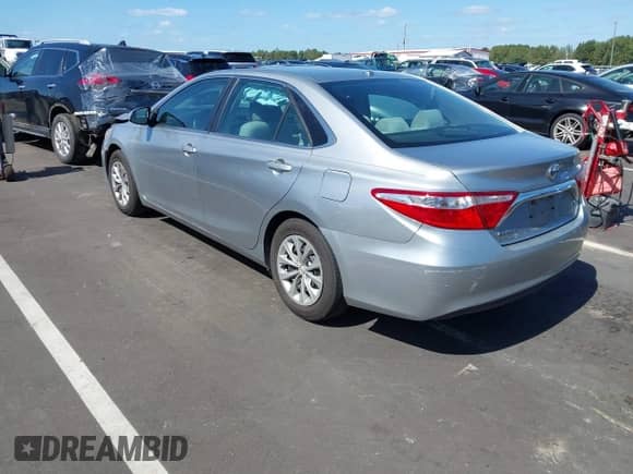 2015 Toyota Camry SE с VIN 4T1BF1FK6FU045480, выставлен на аукционе IAAI как лот 43364892 с пробегом 271 914 миль миль и . История ставок и продаж доступна на DreamBid. Изображение 3.