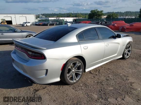 2020 Dodge Charger R/T z VIN 2C3CDXCT9LH244489, wystawiony jako IAAI lot #43088037 z przebiegiem 73 049 mil mil oraz . Historia ofert i sprzedaży dostępna na DreamBid. Obrazek 4.