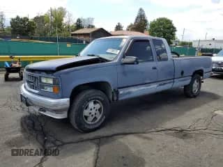 1995 GMC Sierra 1500 z VIN 1GTEK19K0SE504211, wystawiony jako Copart lot #61268975 z przebiegiem 207 611 mil mil oraz Czysty tytuł • Clean title. Historia ofert i sprzedaży dostępna na DreamBid. Obrazek 1.