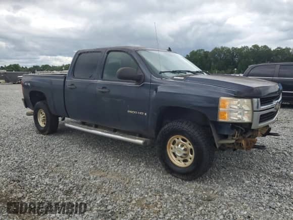 2007 Chevrolet Silverado 2500HD 1LT с VIN 1GCHK23637F547148, выставлен на аукционе Copart как лот 67982375 с пробегом 205 123 миль миль и Списание • Salvage title. История ставок и продаж доступна на DreamBid. Изображение 4.