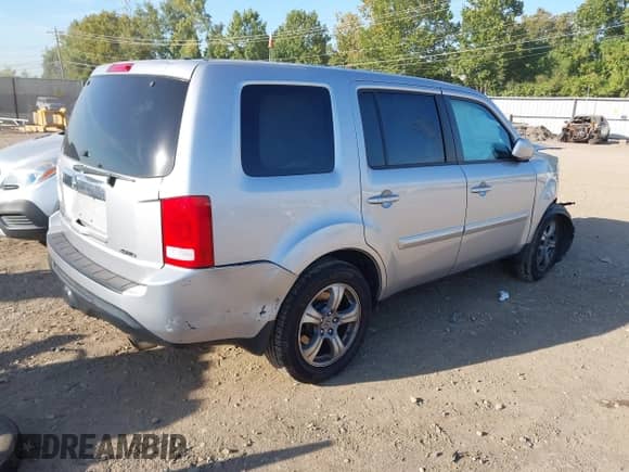 2015 Honda Pilot EX-L с VIN 5FNYF4H50FB002723, выставлен на аукционе IAAI как лот 43161836 с пробегом 239 768 миль миль и . История ставок и продаж доступна на DreamBid. Изображение 4.