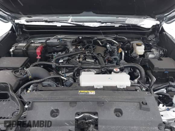 2024 Toyota Tacoma SR5 with VIN 3TMLB5JN6RM018639, listed as a IAAI auction lot 41251861 with 10,088 mi miles and . Bid and sale history available at DreamBid. Image 10.