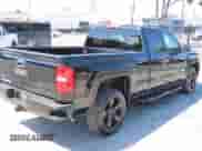 2017 GMC Sierra 1500 z VIN 1GTR1LEC9HZ311703, wystawiony jako Copart lot #58669115 z przebiegiem 48 752 mil mil oraz Szkoda całkowita • Salvage title. Historia ofert i sprzedaży dostępna na DreamBid. Obrazek 3.