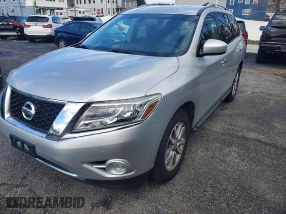 2016 Nissan Pathfinder Platinum z VIN 5N1AR2MM4GC648691, wystawiony jako Copart lot #87017045 z przebiegiem 91 118 mil mil oraz Czysty tytuł • Clean title. Historia ofert i sprzedaży dostępna na DreamBid. Obrazek 2.