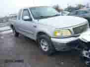2003 Ford F-150 XL с VIN 1FTRX17213NB82511, выставлен на аукционе IAAI как лот 43583043 с пробегом Не указан миль и . История ставок и продаж доступна на DreamBid. Изображение 1.