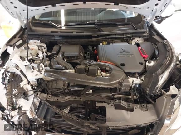 2025 Mitsubishi Outlander SE с VIN JA4T5VA97SZ001390, выставлен на аукционе IAAI как лот 42015289 с пробегом 2 982 миль миль и . История ставок и продаж доступна на DreamBid. Изображение 10.