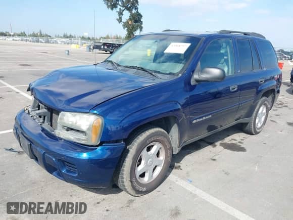 2002 Chevrolet TrailBlazer LS с VIN 1GNDS13S322526779, выставлен на аукционе IAAI как лот 43268757 с пробегом 178 594 миль миль и . История ставок и продаж доступна на DreamBid. Изображение 2.